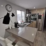 Διαμέρισμα Great Location With Free Private Parking