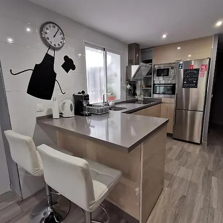 Apartment Great Location With Free Private Parking